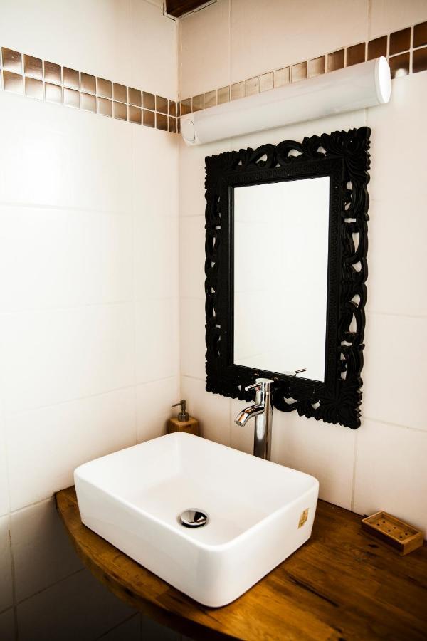 Domaine De Cazaban Apartment Villegailhenc Екстериор снимка